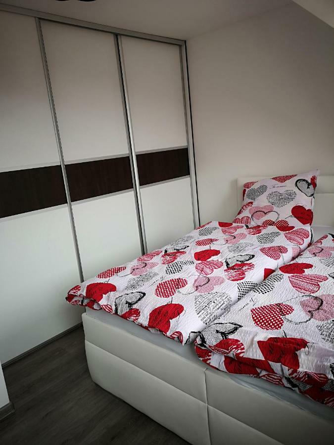 Centrum Apartman Leyla Bardejov Exterior foto